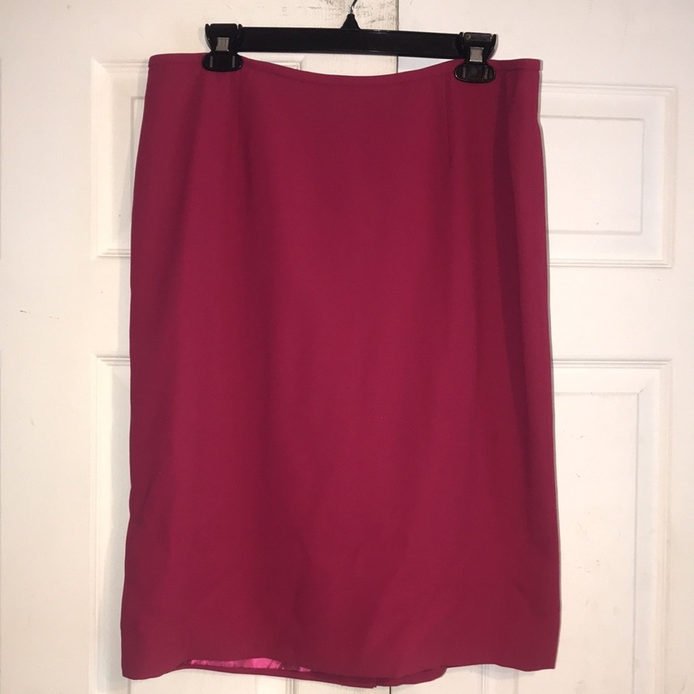 Women’s Liz Claiborne Skirt Suit - Picture 5 of 10